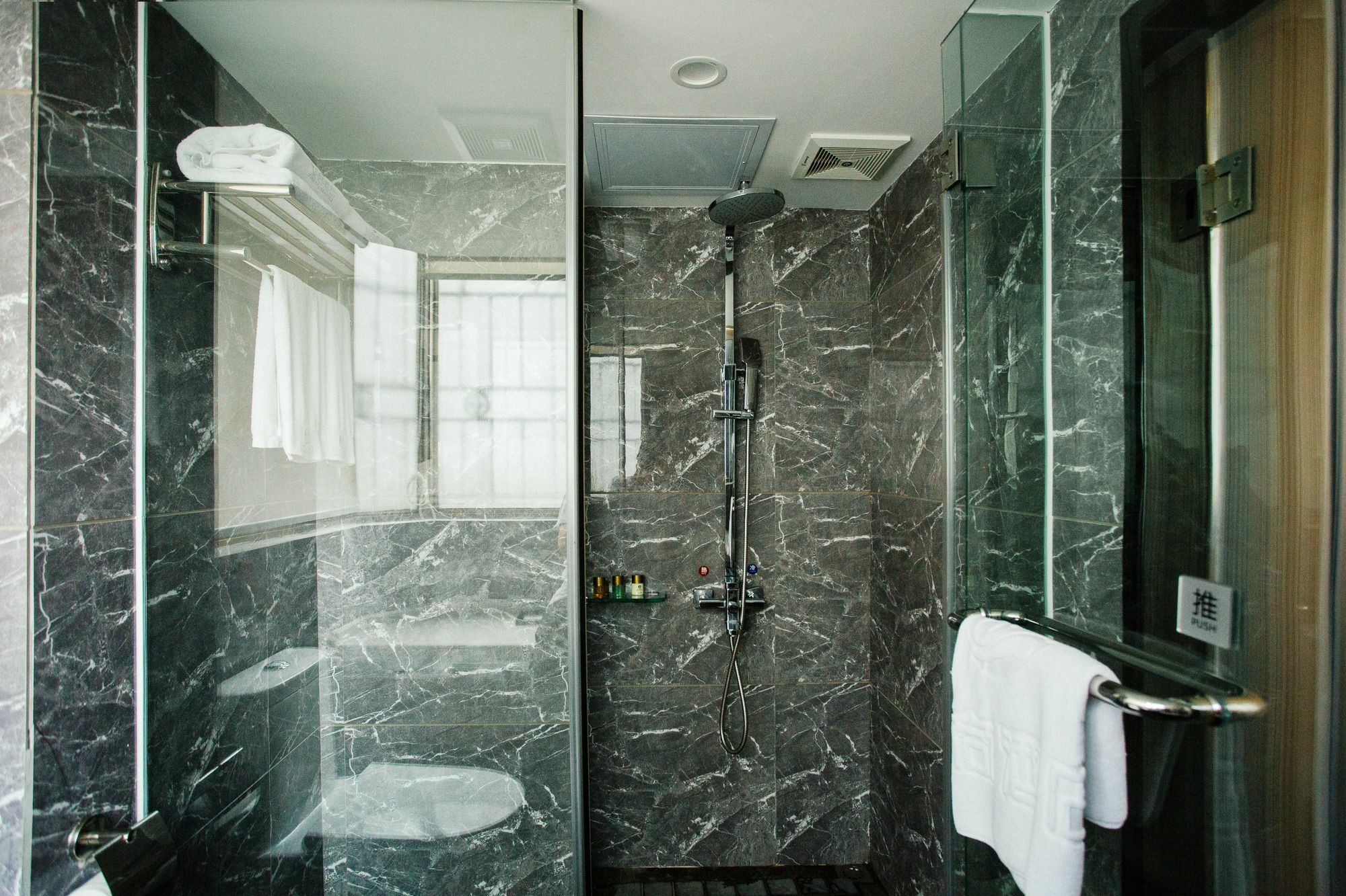 Hotel Insail Hotels Zhujiang New Town Jinan University Branch Guangzhou 4*