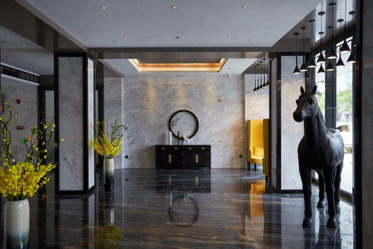 Paco Baiyun Airport Liantang Metro Hotel 4*