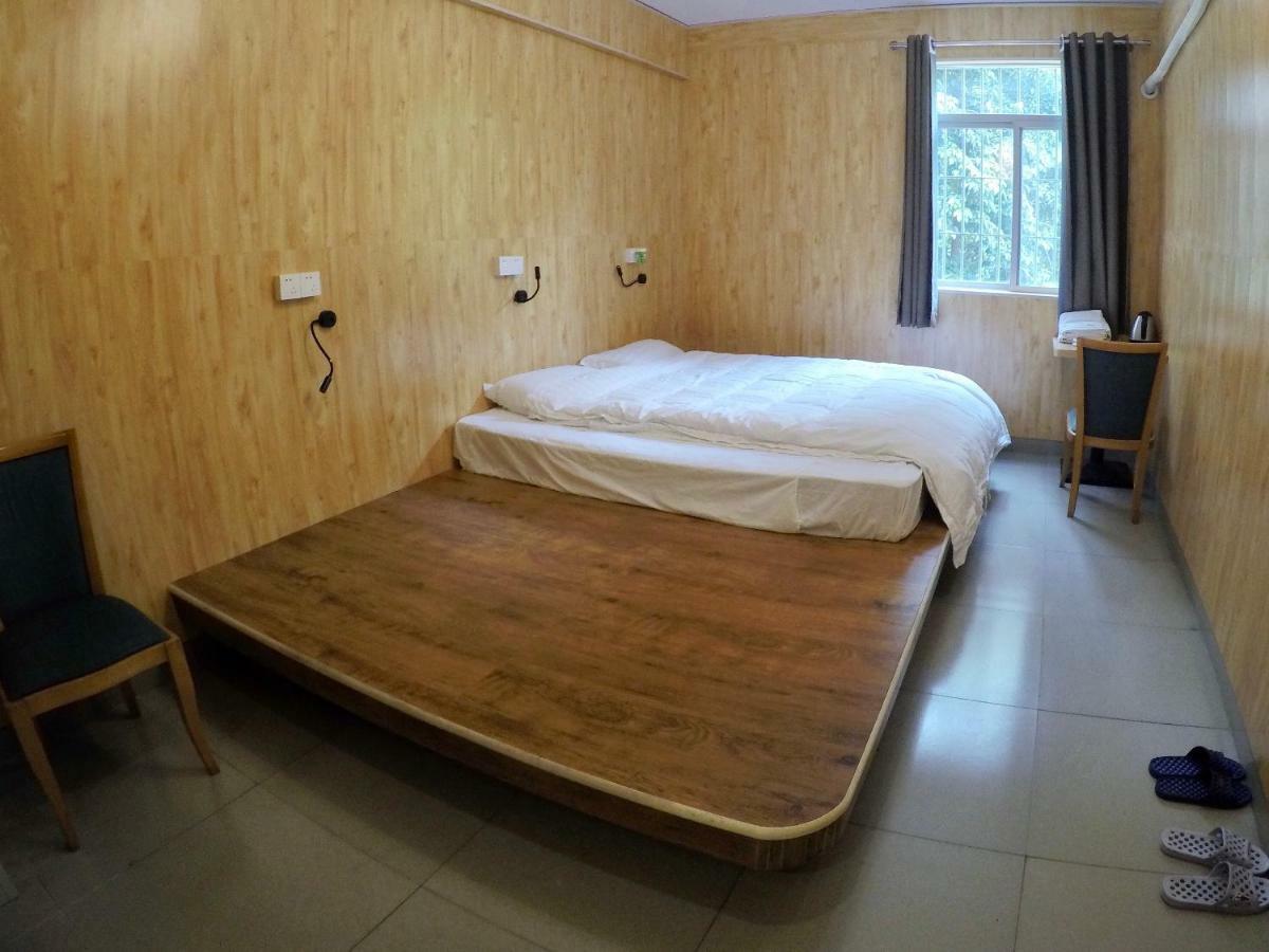Dong Shan Gaga Hostel Hostel