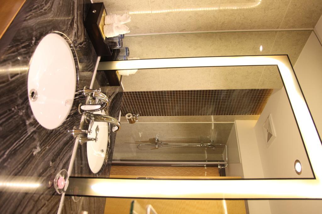Guangzhou Guo Mao Hotel 4* Guangzhou
