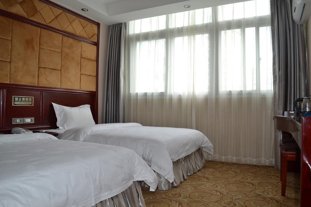 Xiang Tian Hotel 3*
