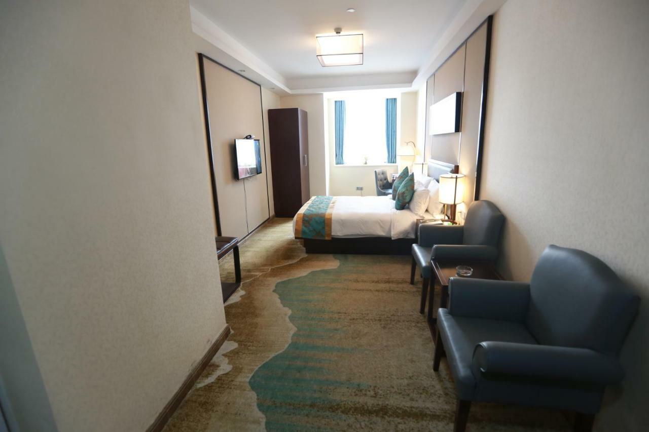Seaman Club 4*