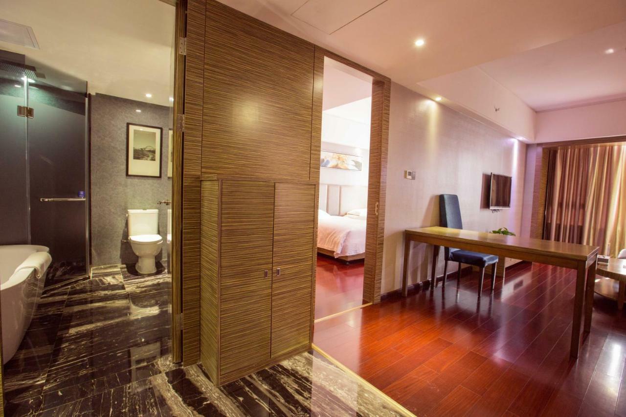 Hotel La Perle International - Free Shuttle Between And Exhibition Center During Fair & Exhibitor Registration Counter 5*