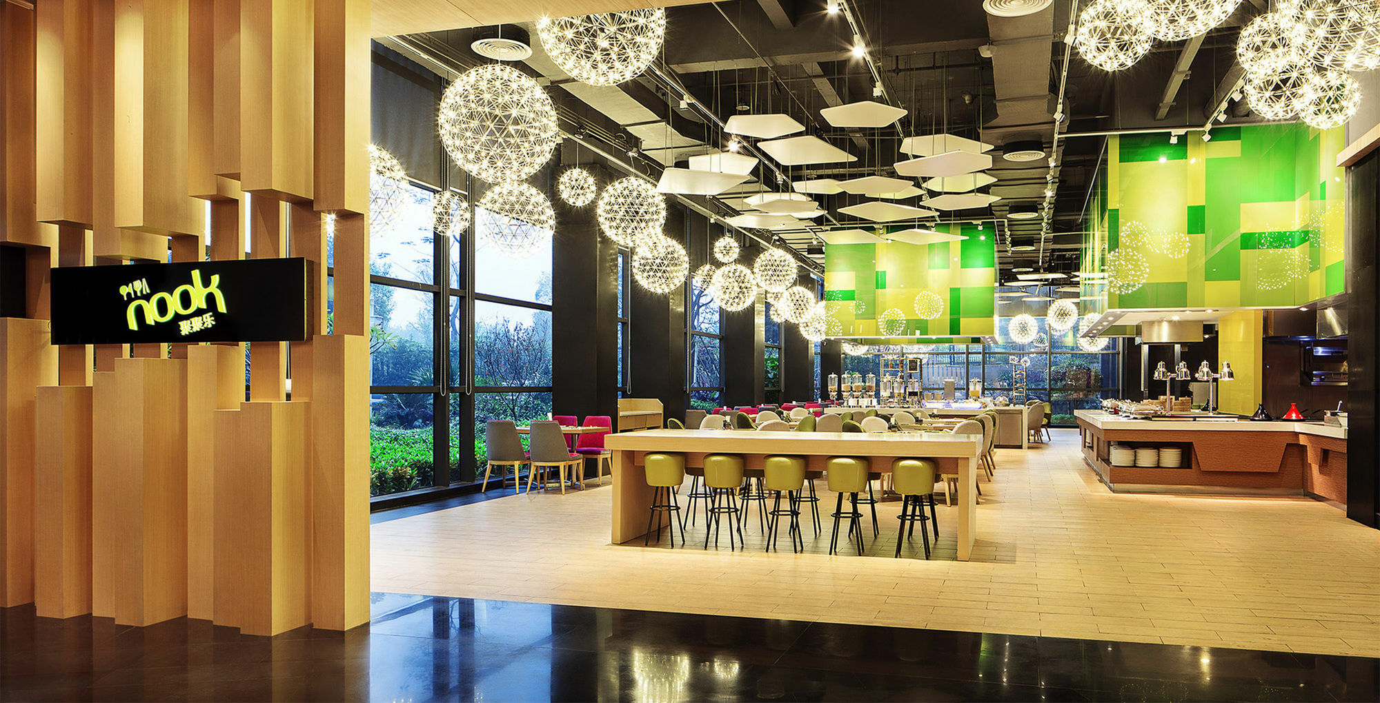 Aloft Park Hotel