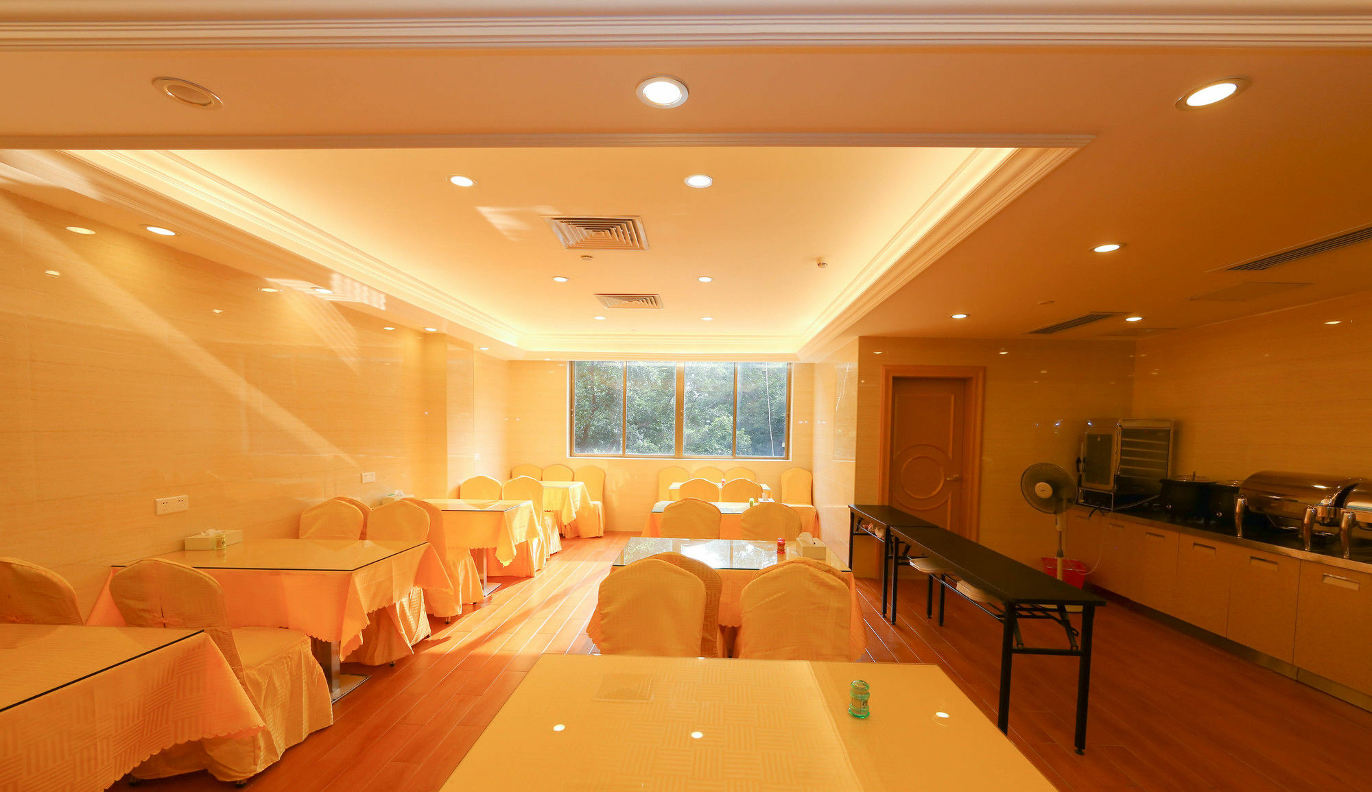 Hotel Vienna Pazhou Complex Branch 3*