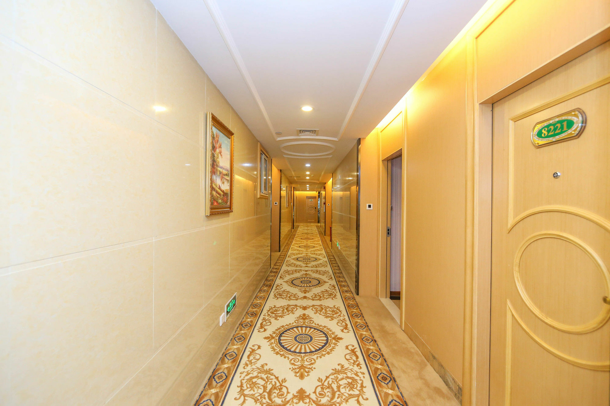 Vienna Pazhou Complex Branch Canton