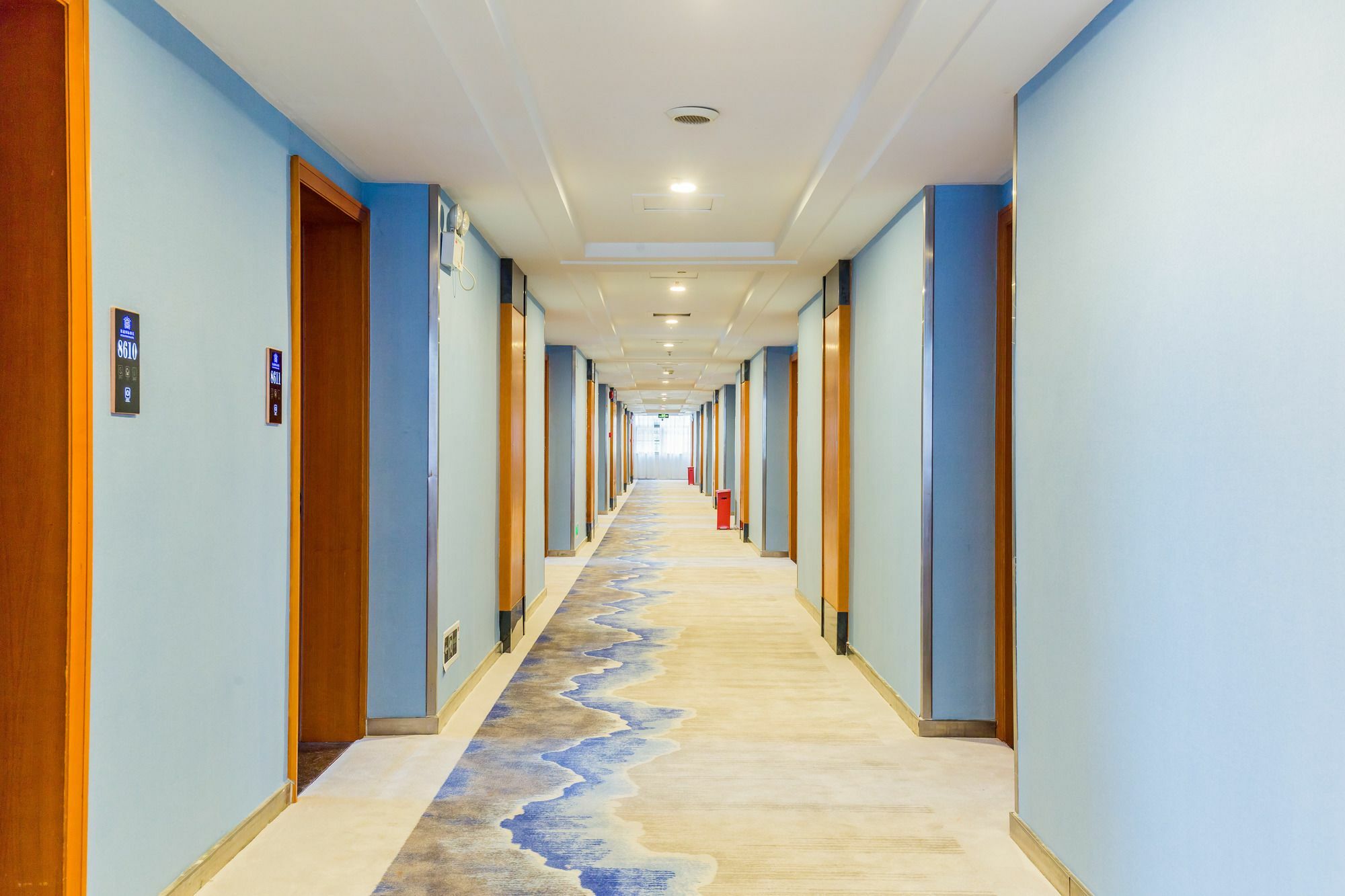 Botong International Apartment *