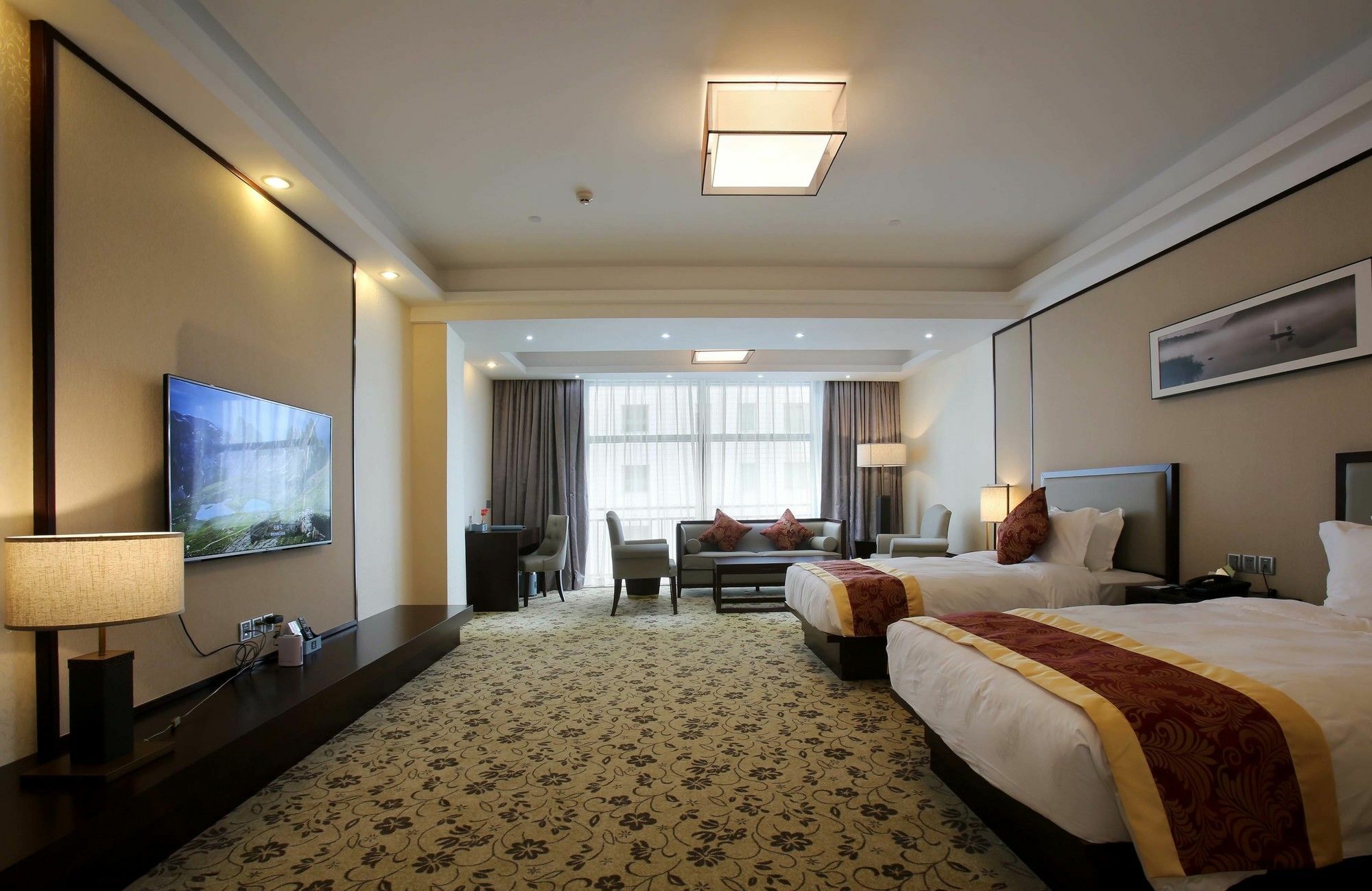 Hotel Seaman Club 4*
