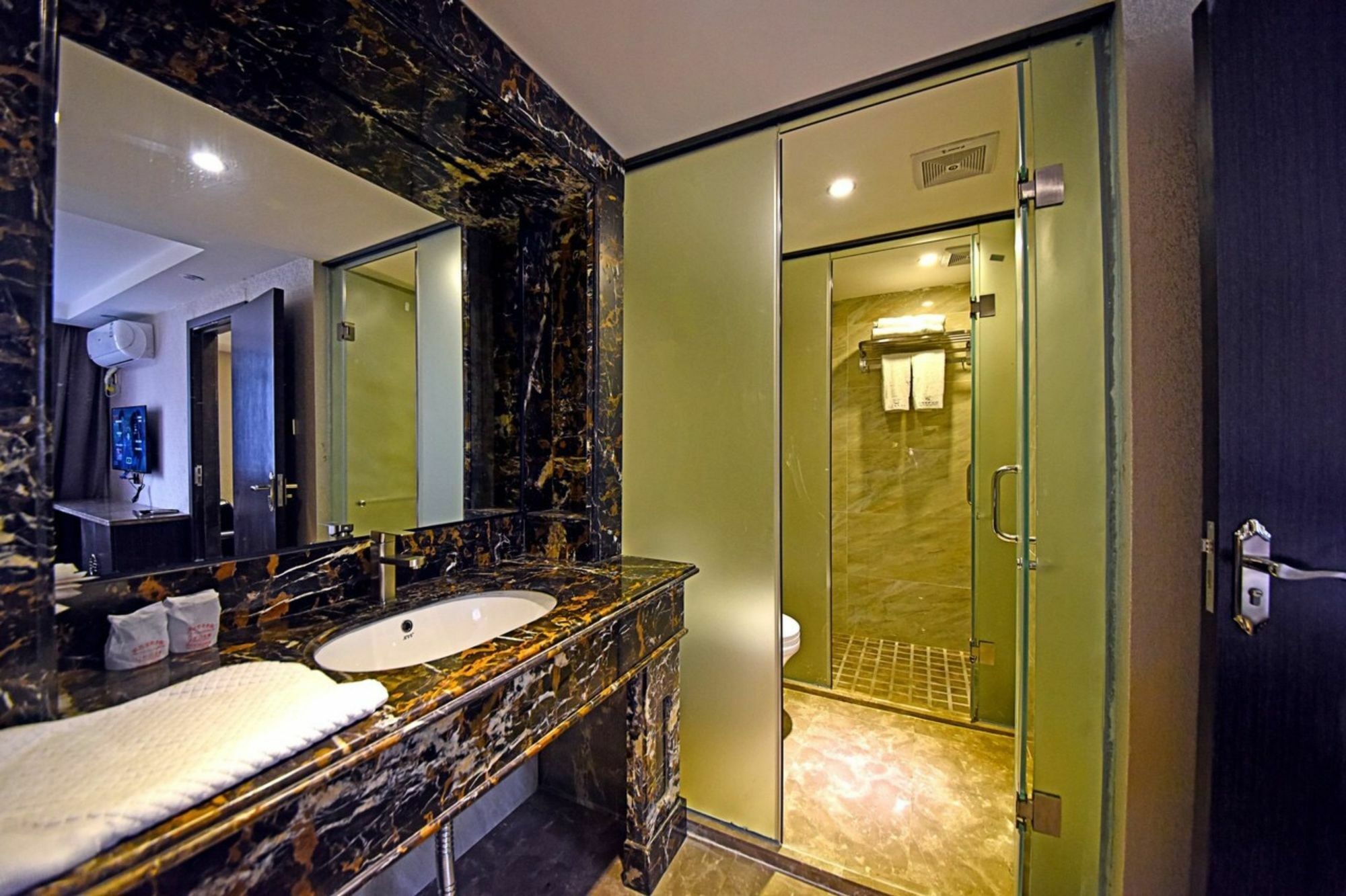 Fuhao Hotel Canton