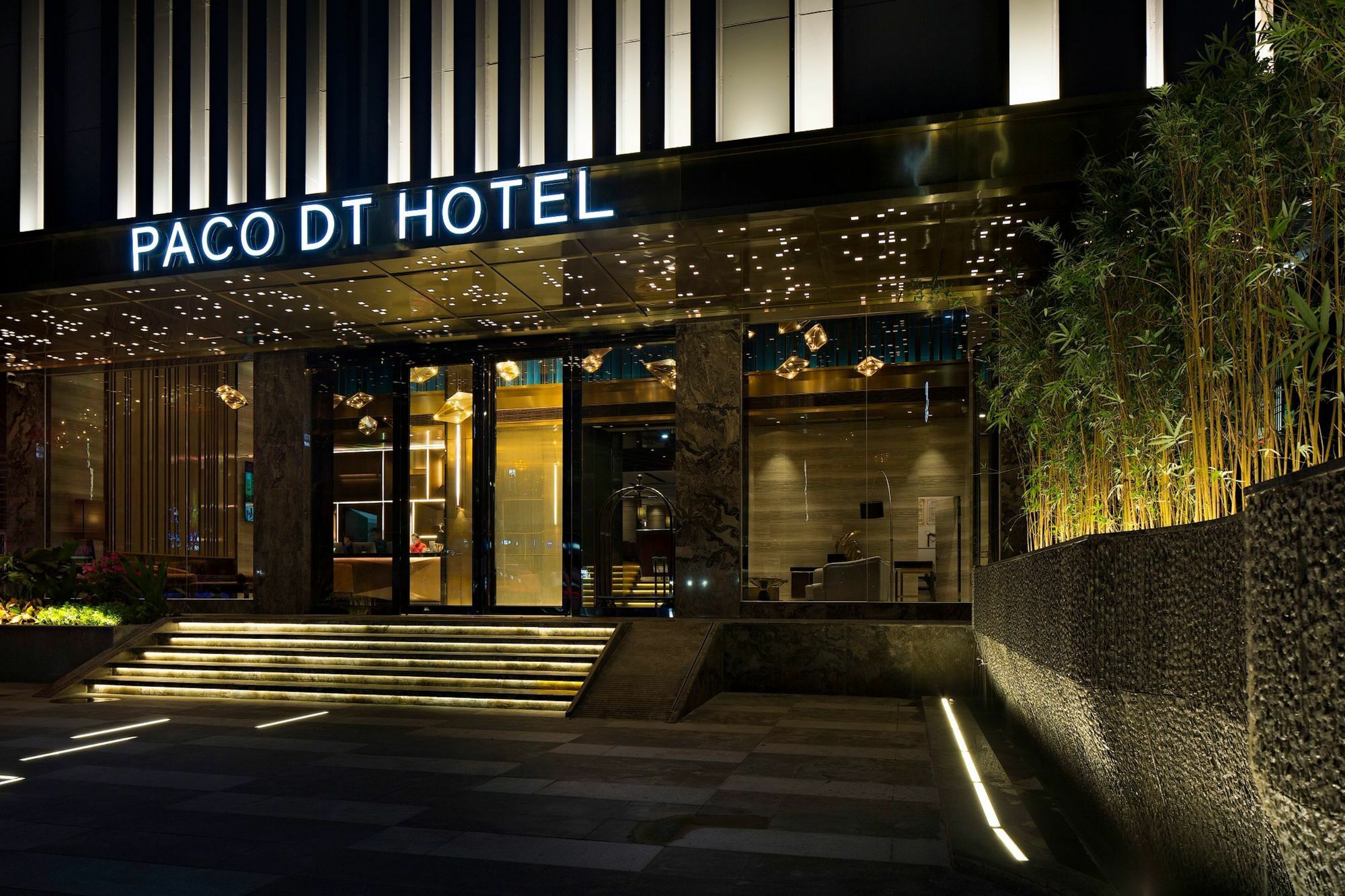 Paco Datang Metro Guangzhou-free Shuttle Bus For Fair Hotel