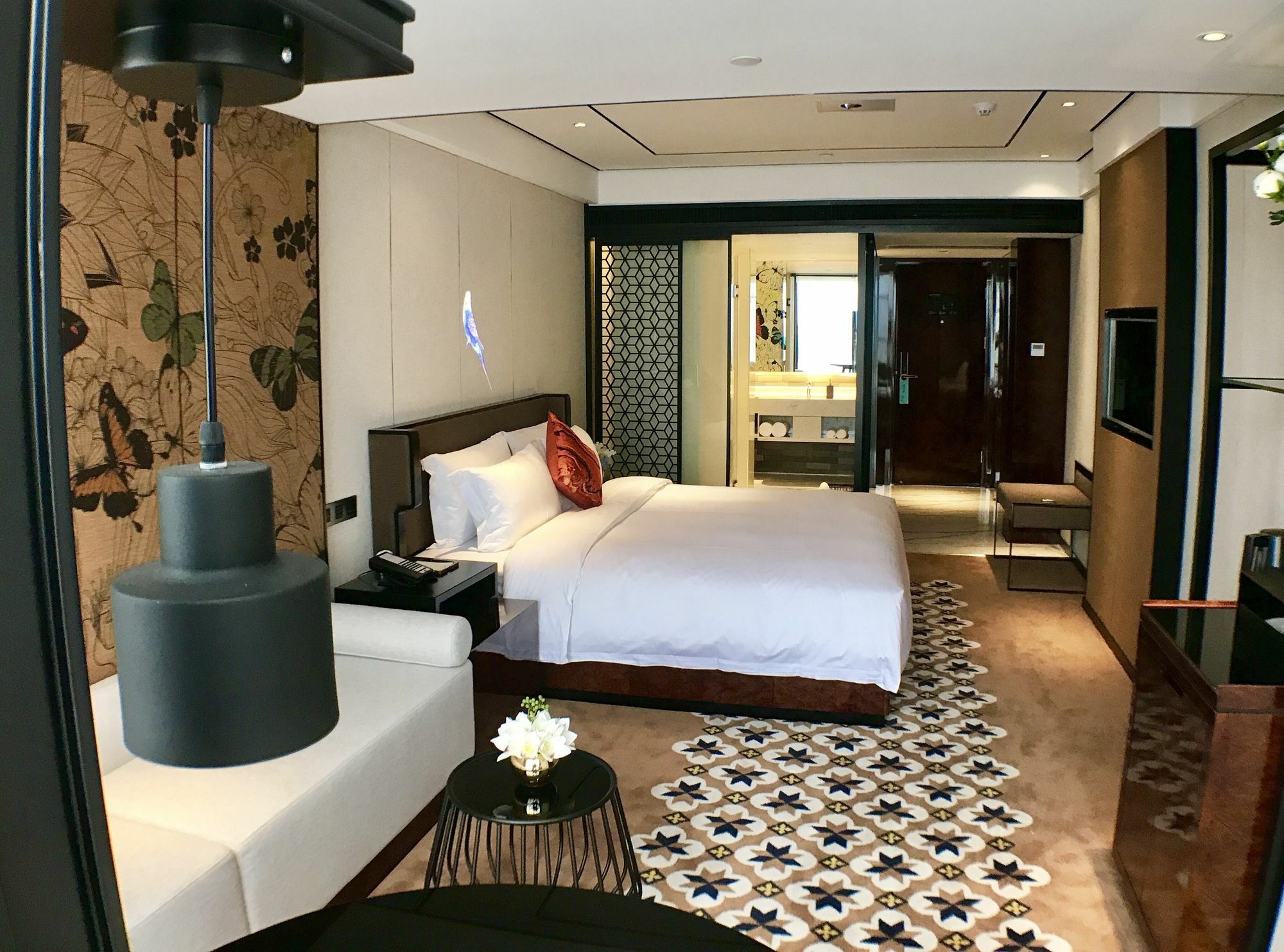 Hotel Paco Zoo Metro Branch-free Shuttle Bus For Fair