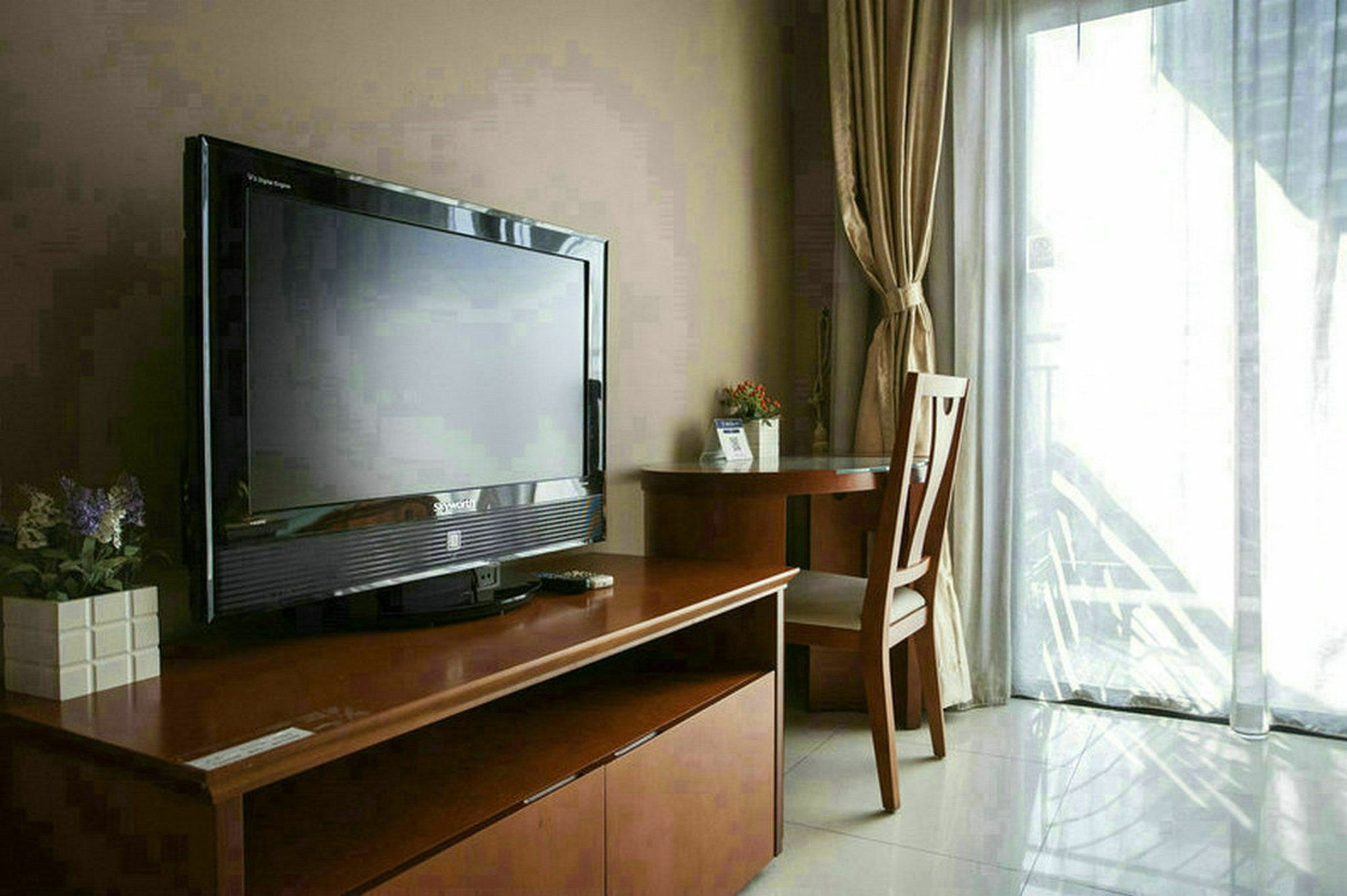Estay * Guangzhou