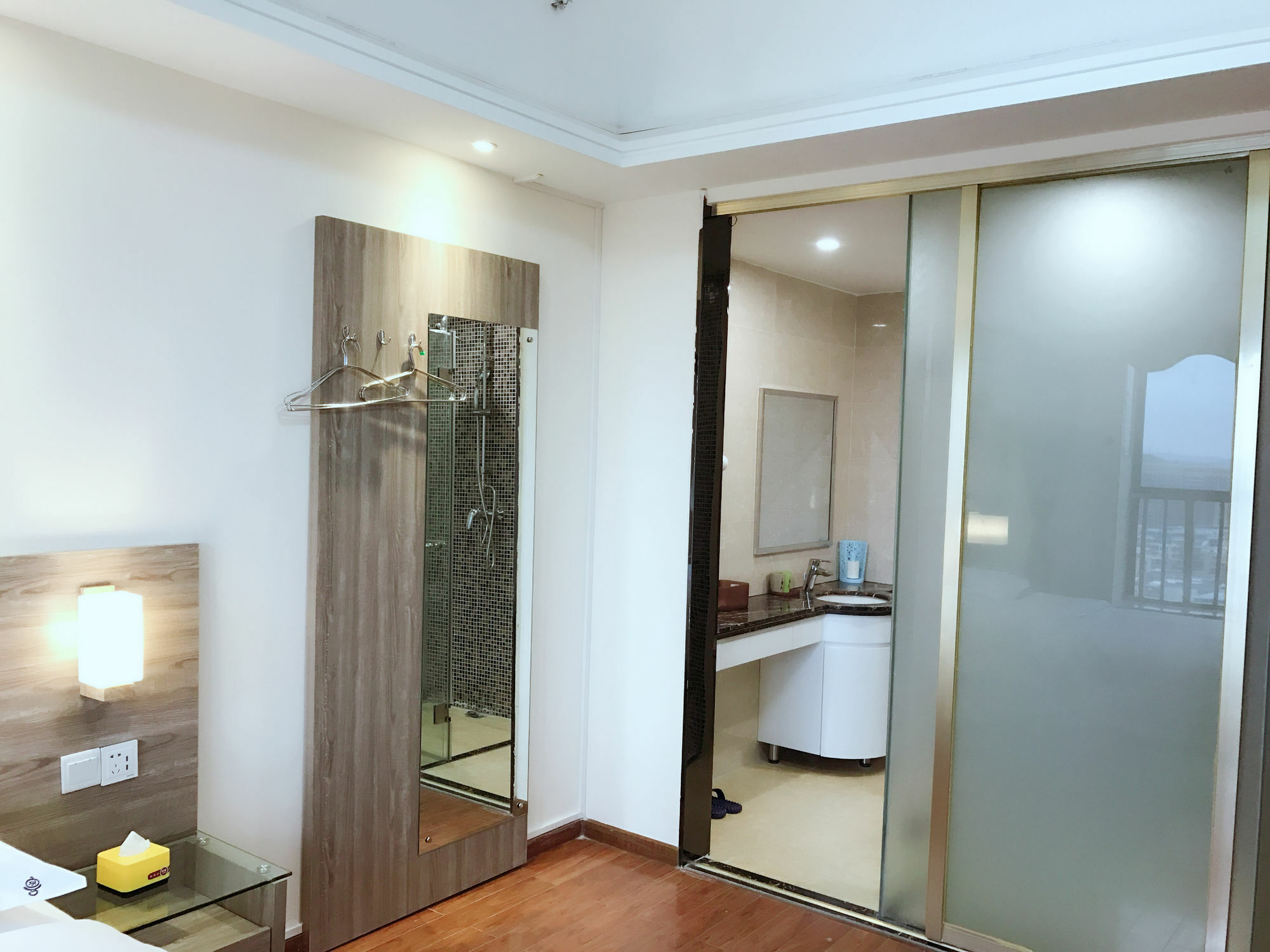 Apartment Xingyue Luogang Wanda