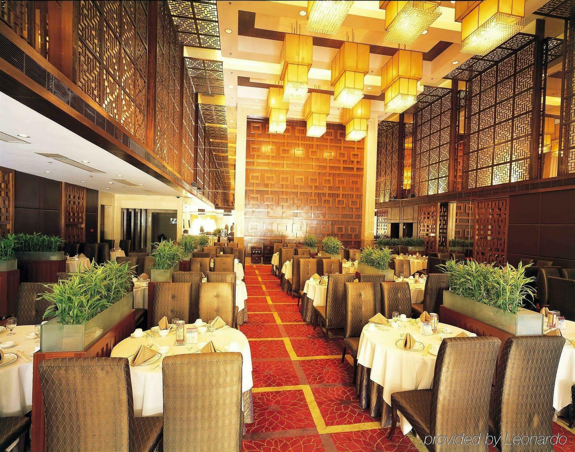 Grand Royal Hotel 4*
