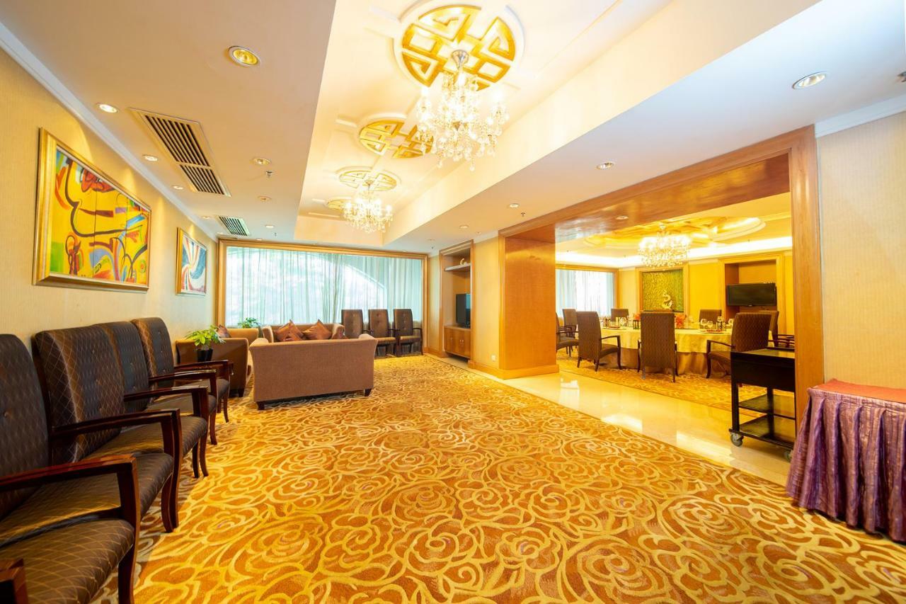 Hotel Grand International 5*