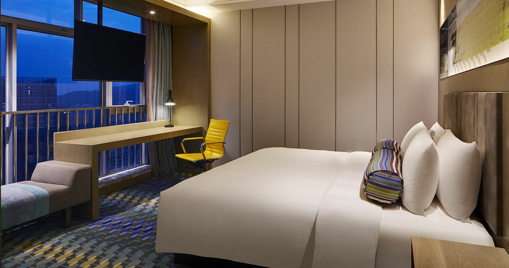 Aloft Tianhe 4*