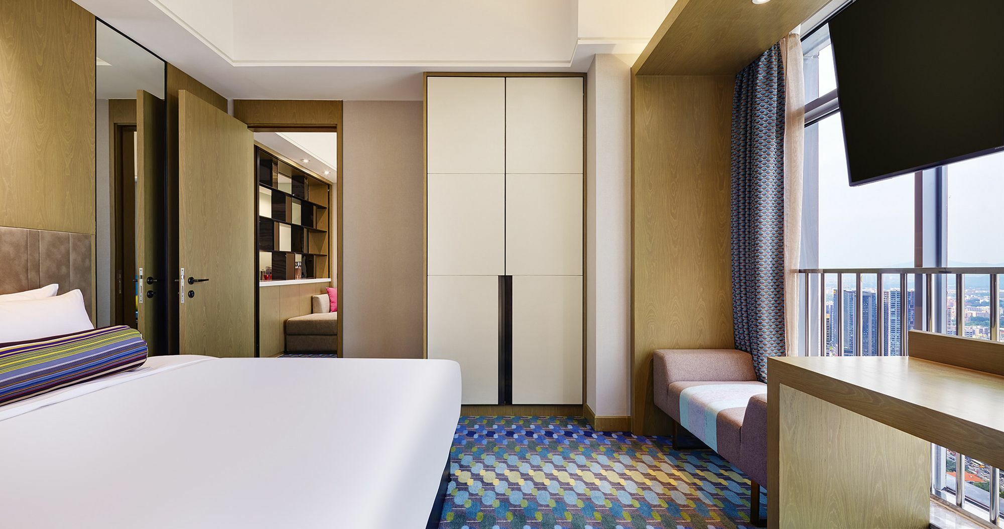 Aloft Tianhe Hotel 4*
