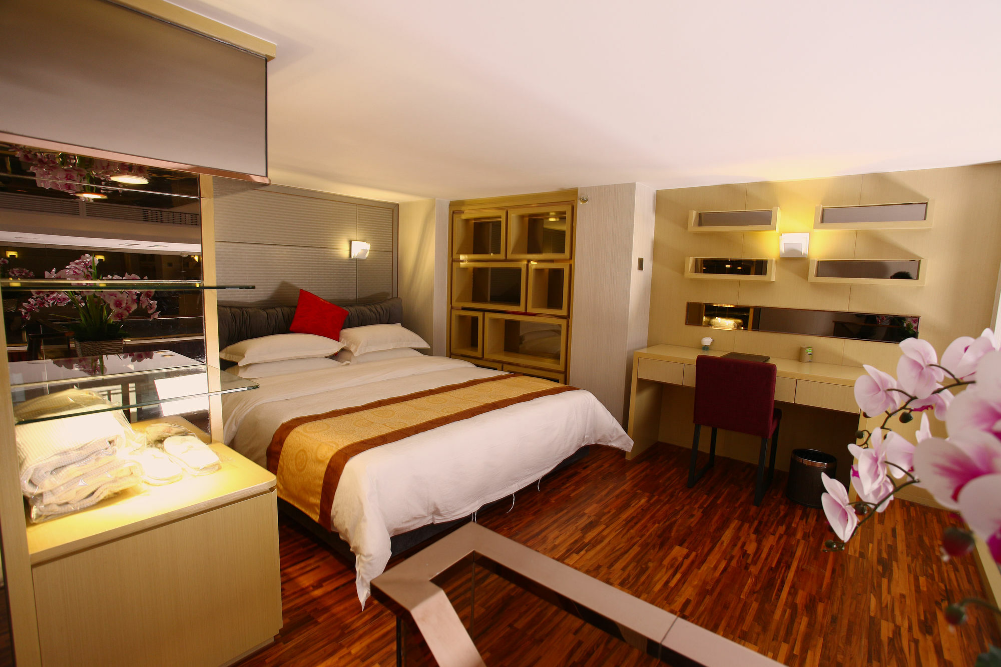 Apartemen Heefun - Poly D Plaza Branch