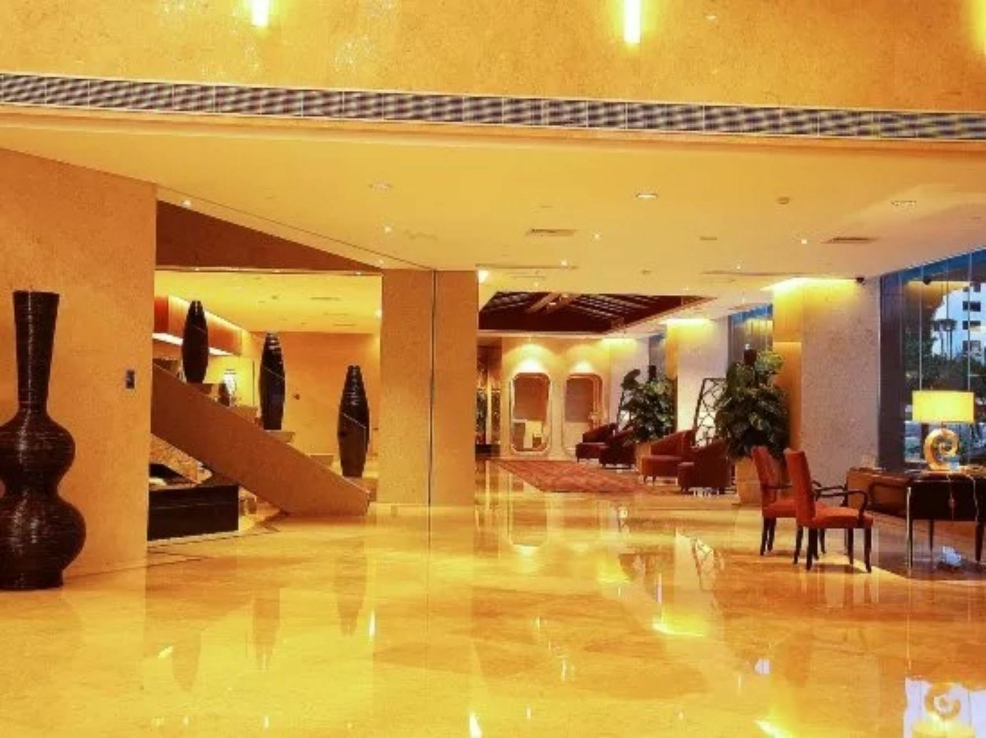 Hilton Garden Inn Guangzhou Tianhe - Free Shuttle Bus To Pazhou During Canton Fair Period And Buyers Registration Counter Available 4* Guangzhou