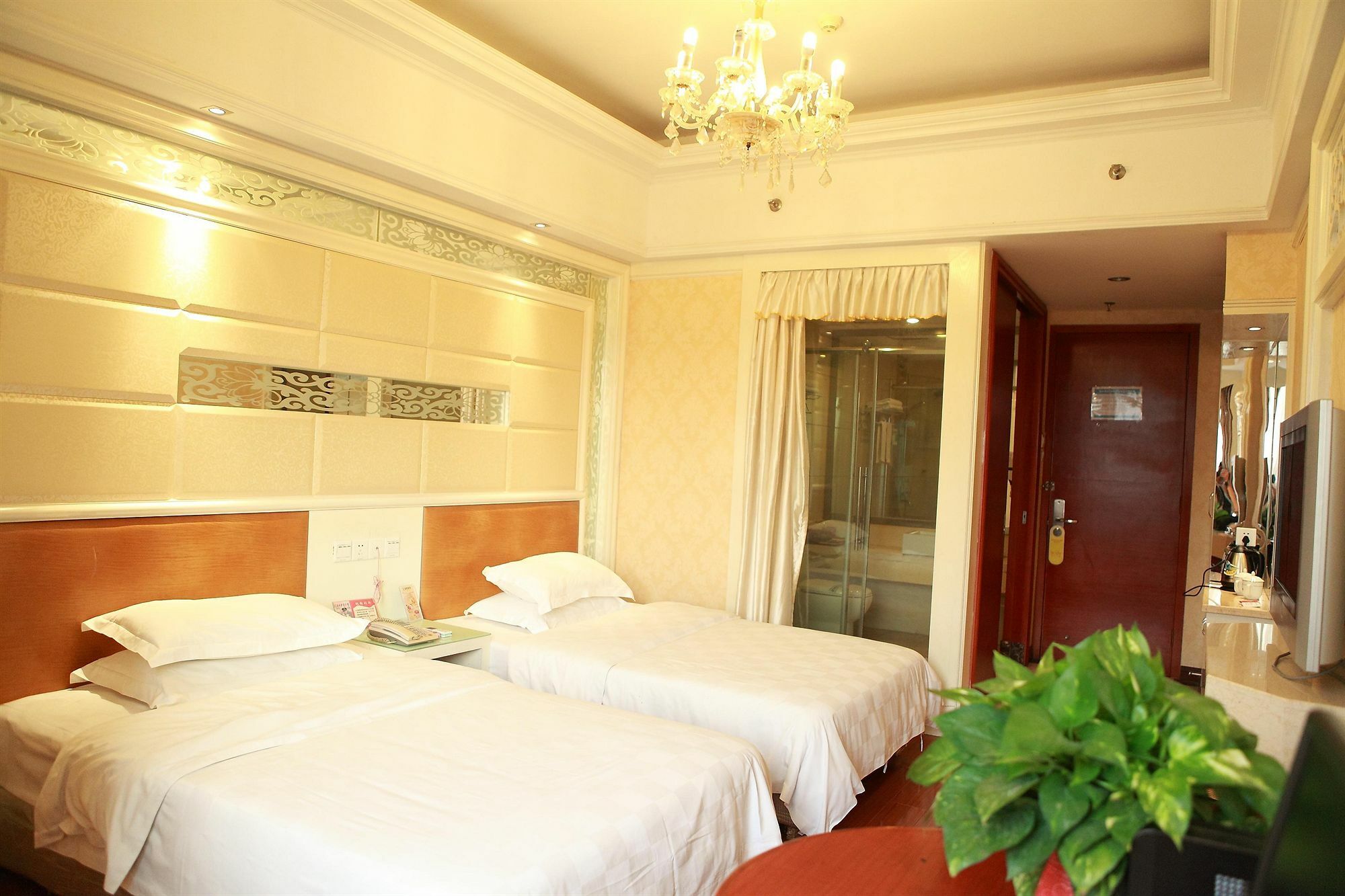 Bluesky Hotel 4*