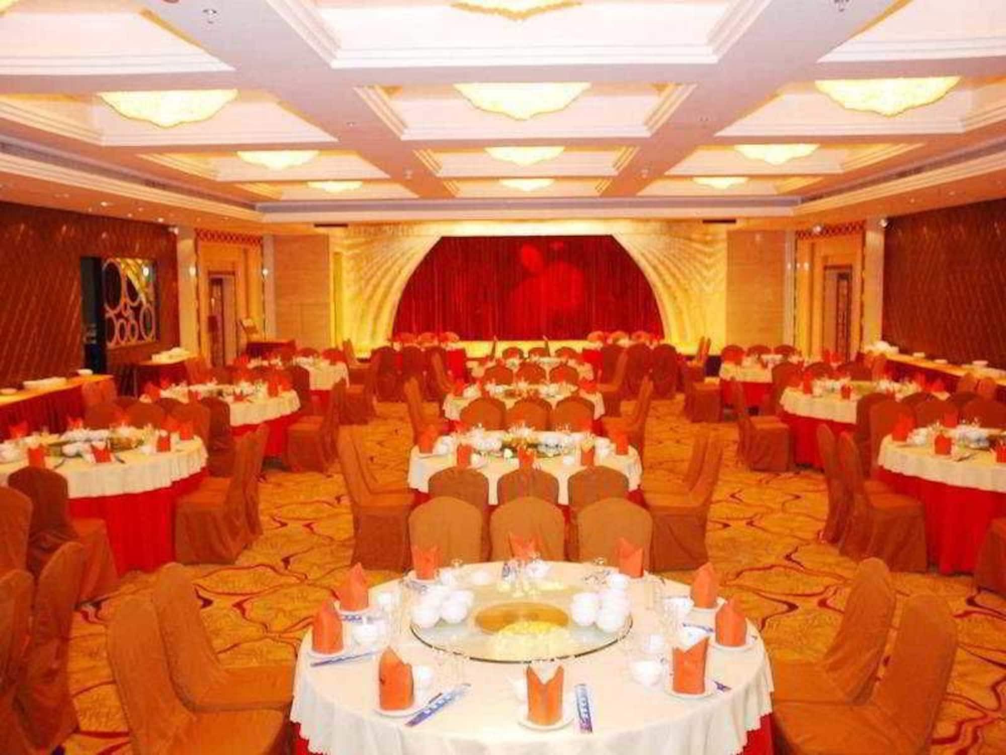 Hotel Yuanyang 3*
