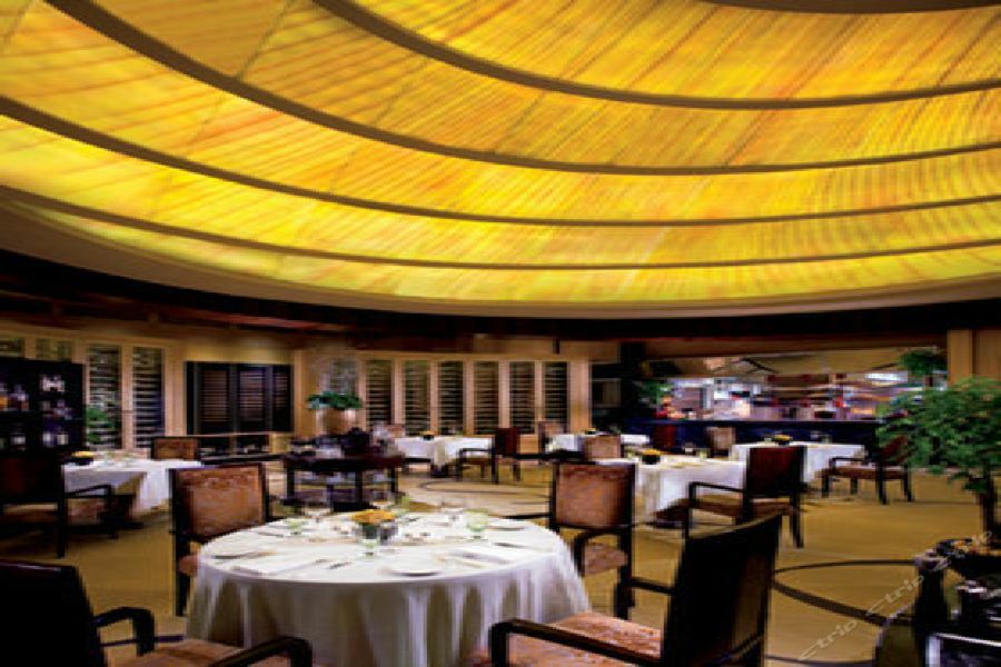 The Ritz-carlton, 5*