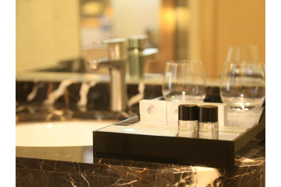Chonpines Hotel 3*