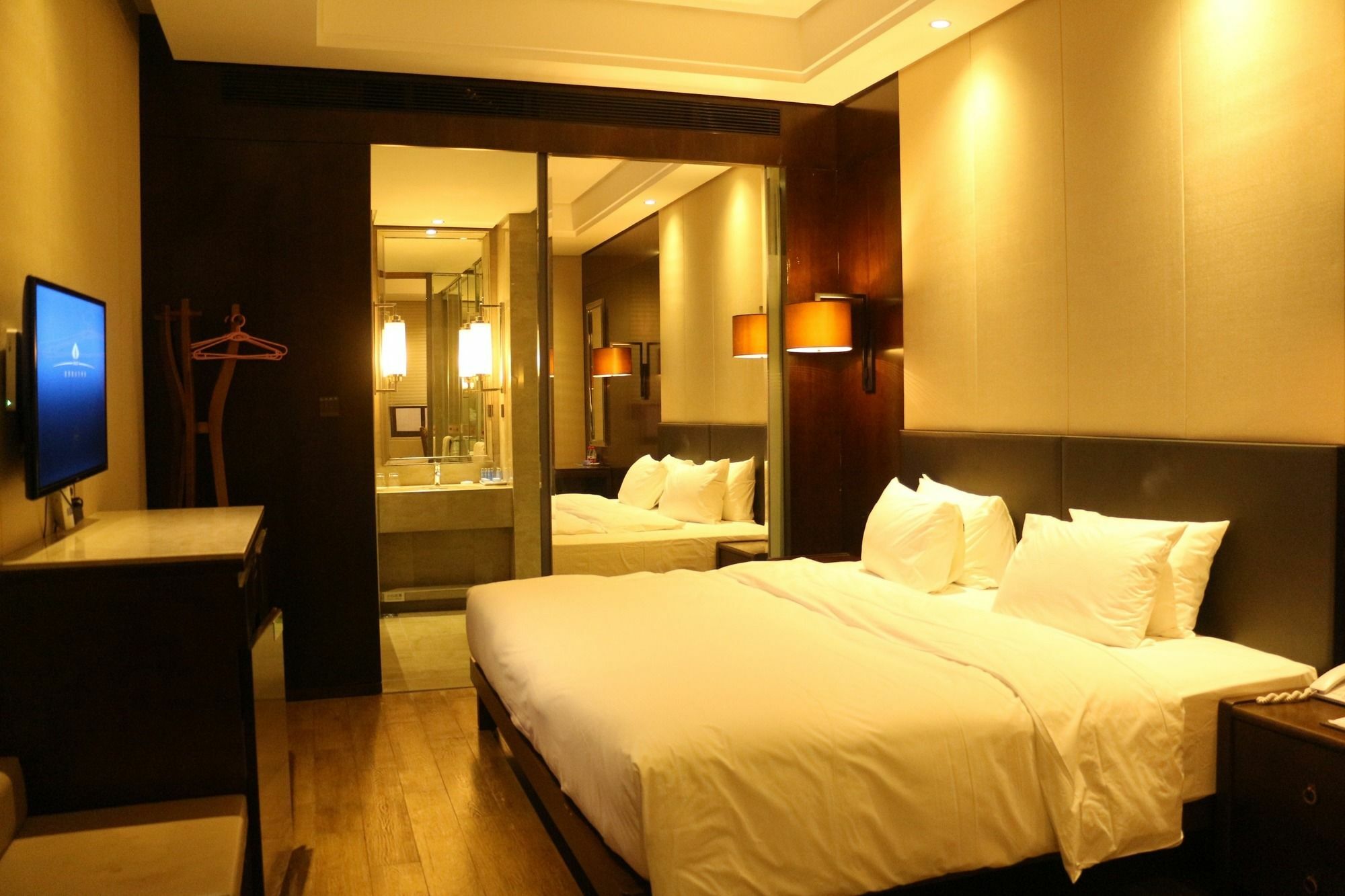 Xi Yu 4*