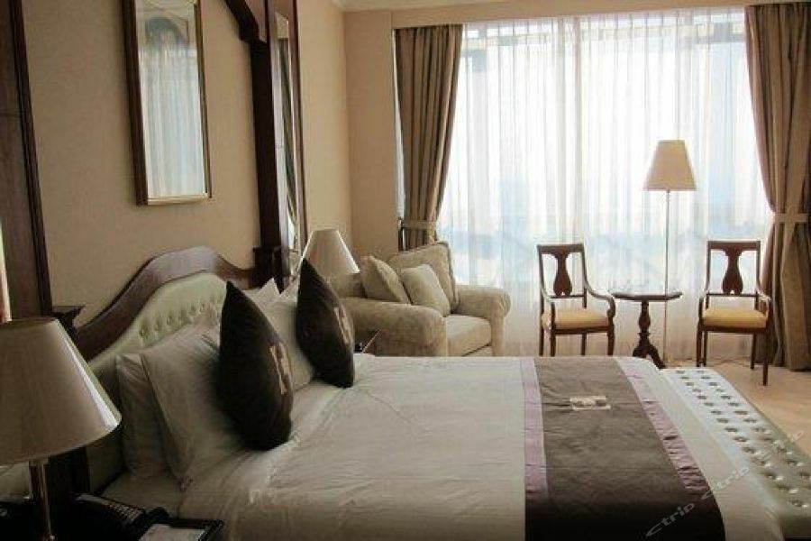 Hotel Clifford Centre Panyu 4*
