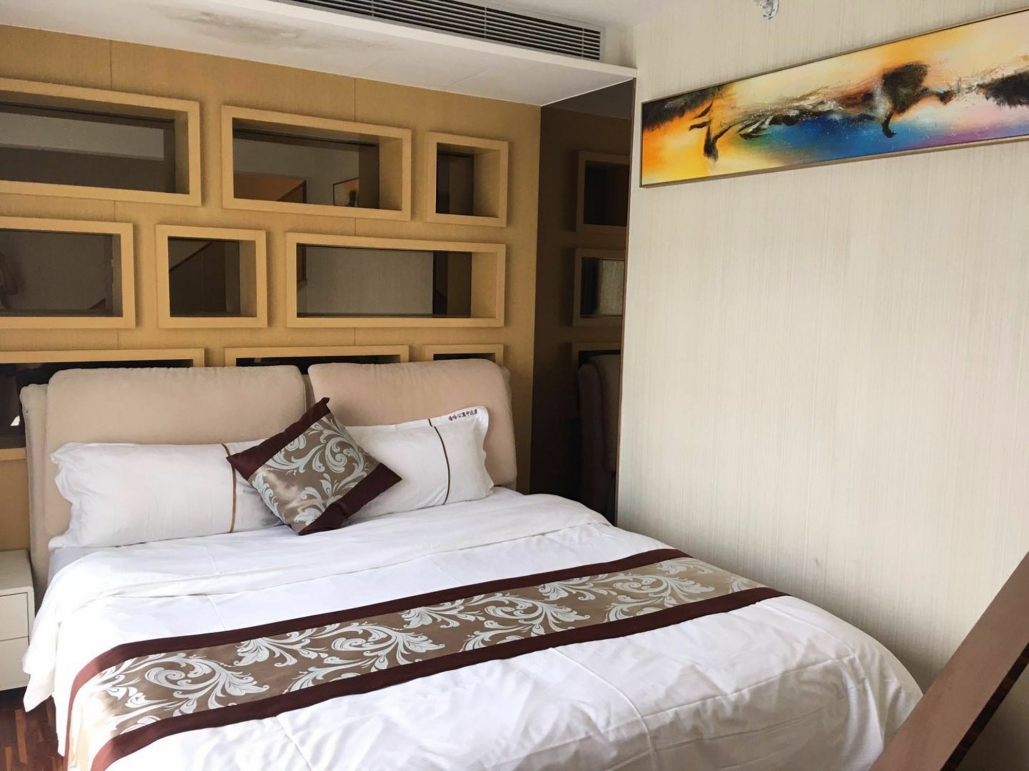 Checkinn Poly Zhongda Hotel