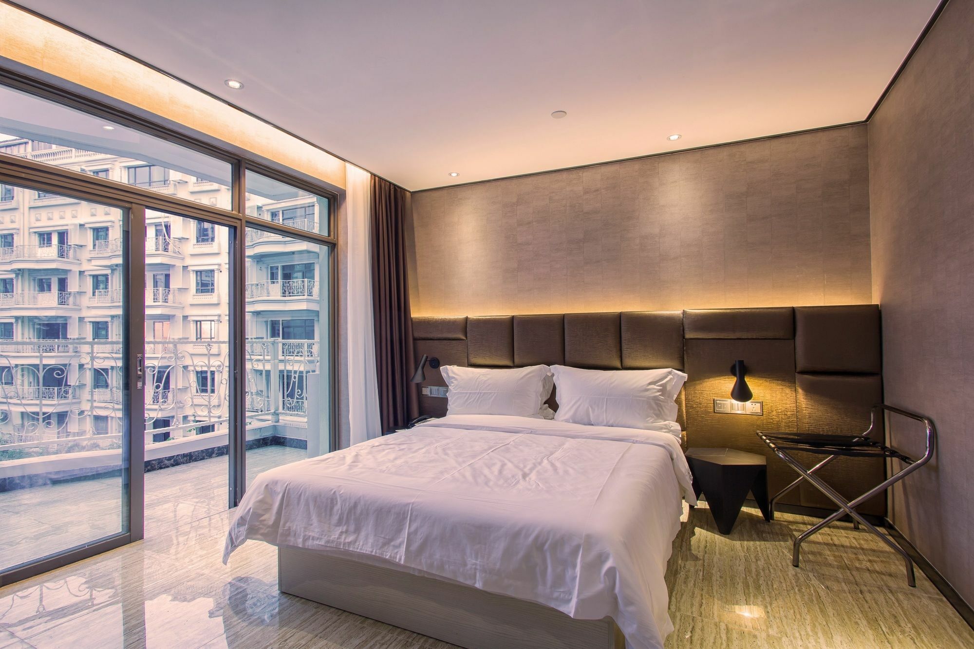 Fu Qian Ming Tai Service * Guangzhou