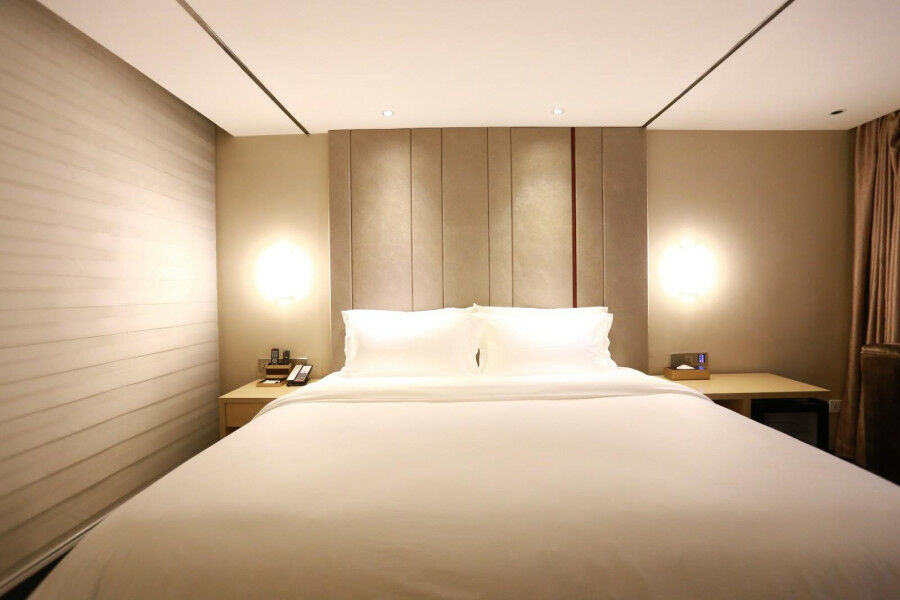 Hotel Lavande International Taikoo Hui Square Shipaiqiao Metro Station Branch - Free Shuttle Bus To Fair Complex During Fair Period & Free Vpn Internet Access