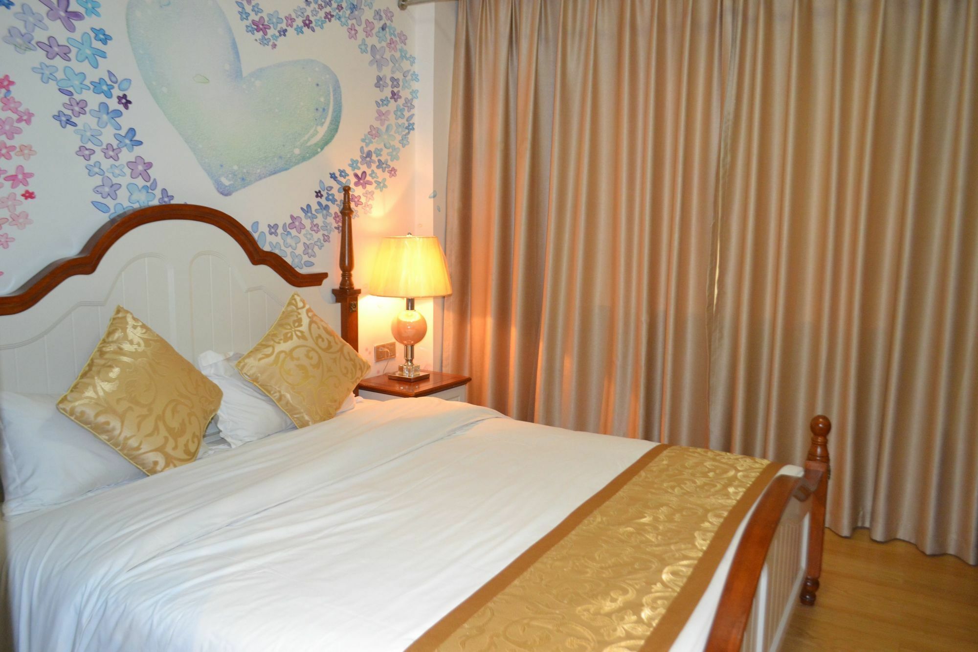 Yumi Apartment-luoxi Station Branch
