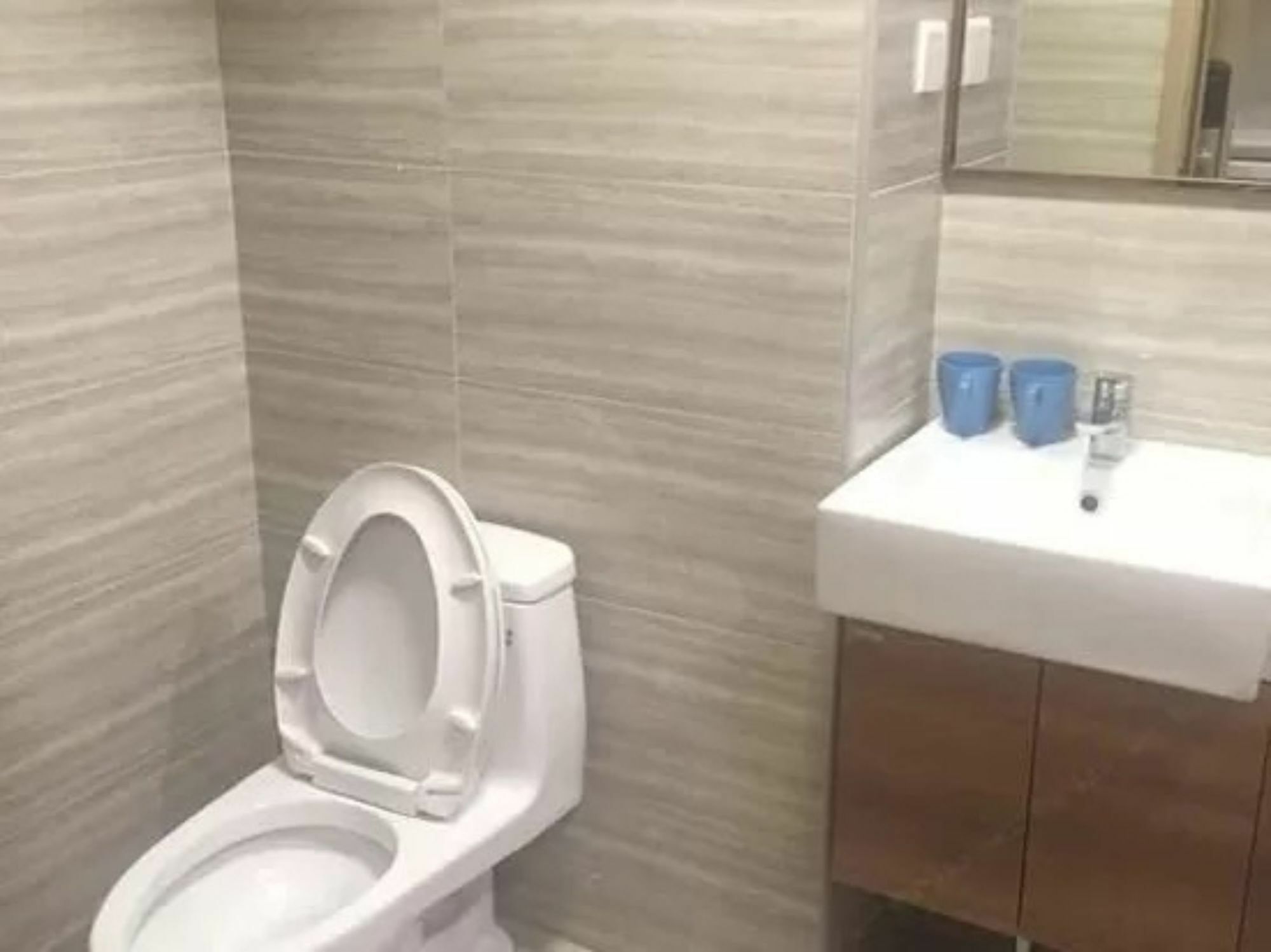 Yumi Apartment-baiyun Baixin Sq Branch *