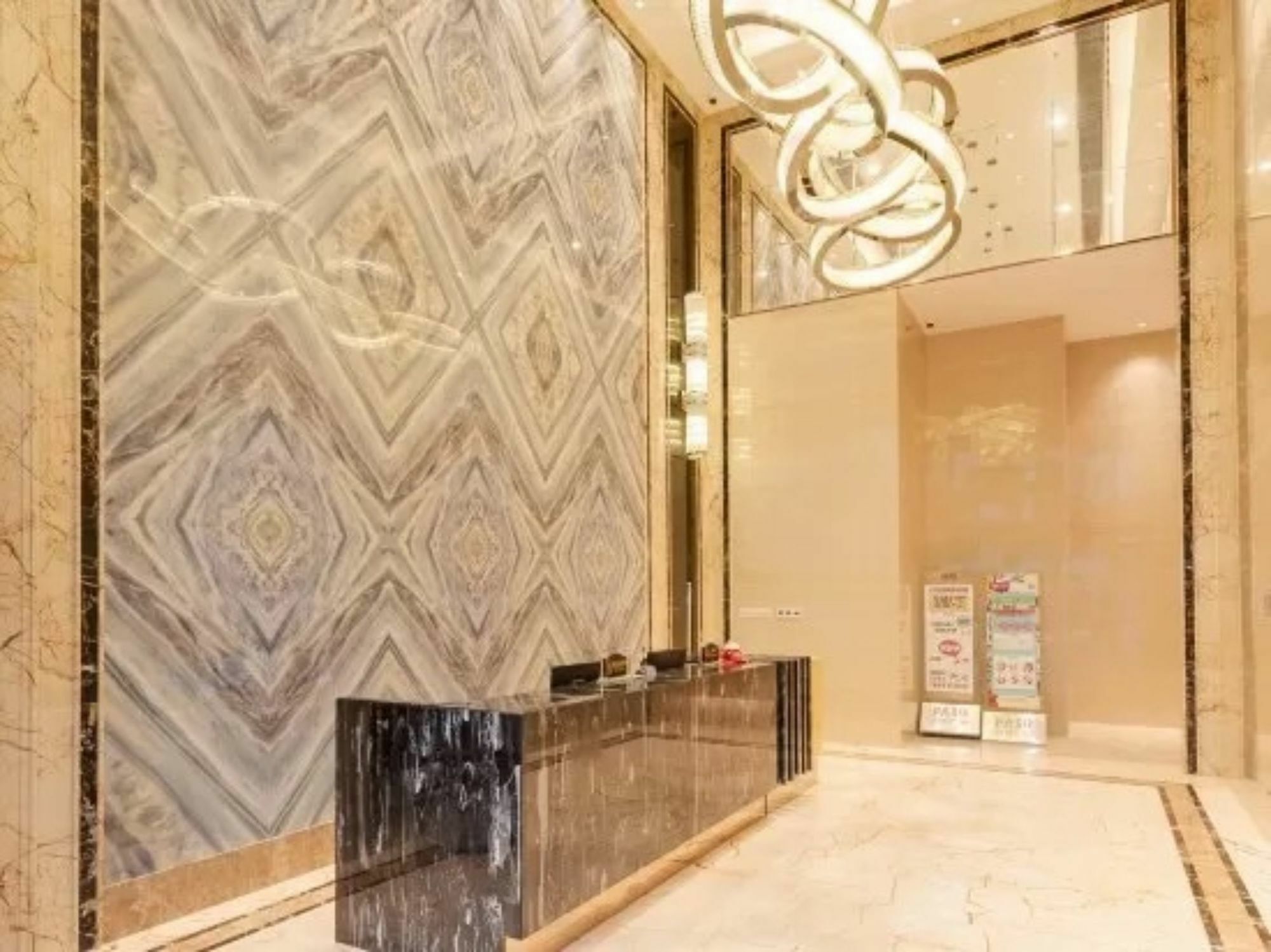 Yumi Apartment-baiyun Baixin Sq Branch Apartment