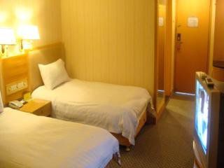 Hotel Guang Dong 2*