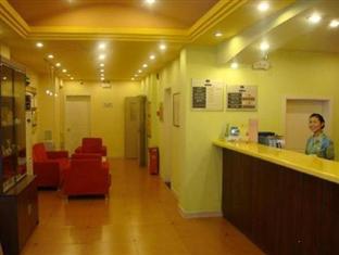 Huanshi Dong Branch Hotel 3*