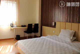 Tavernew Hotel