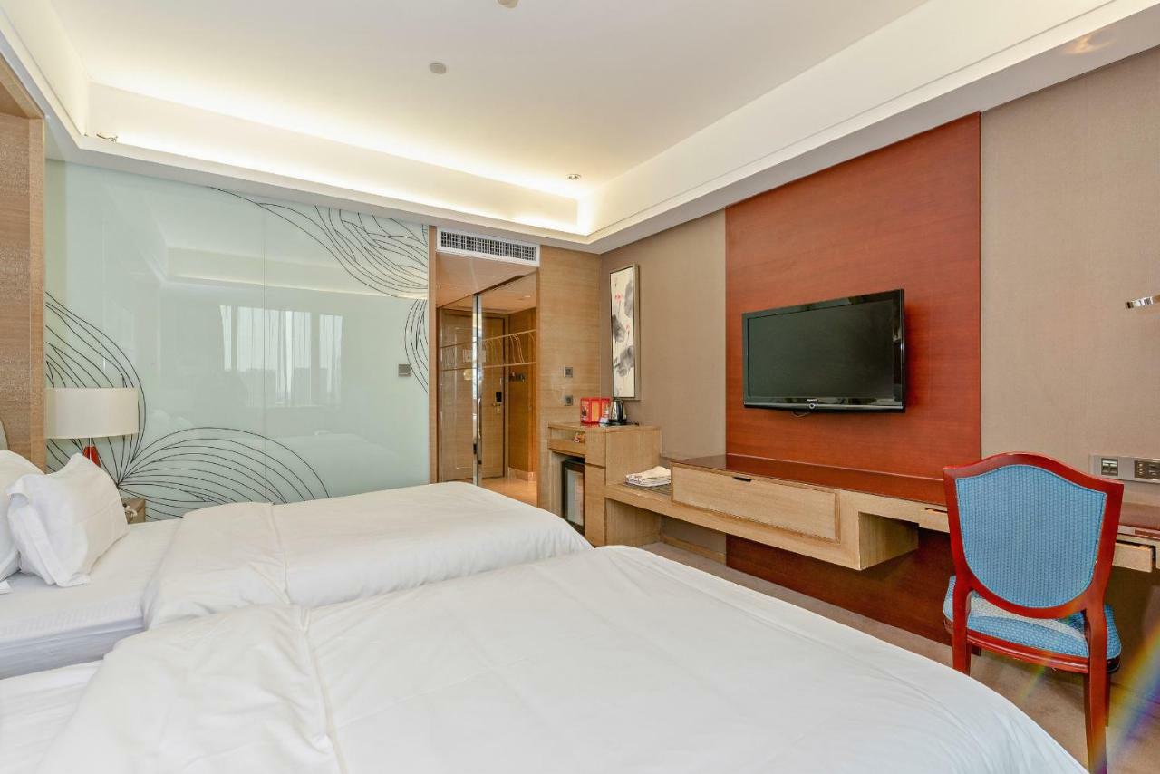 New Century Hotel 4*