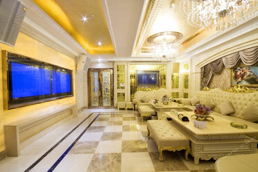 Hotel Dong Fu Grand 4*