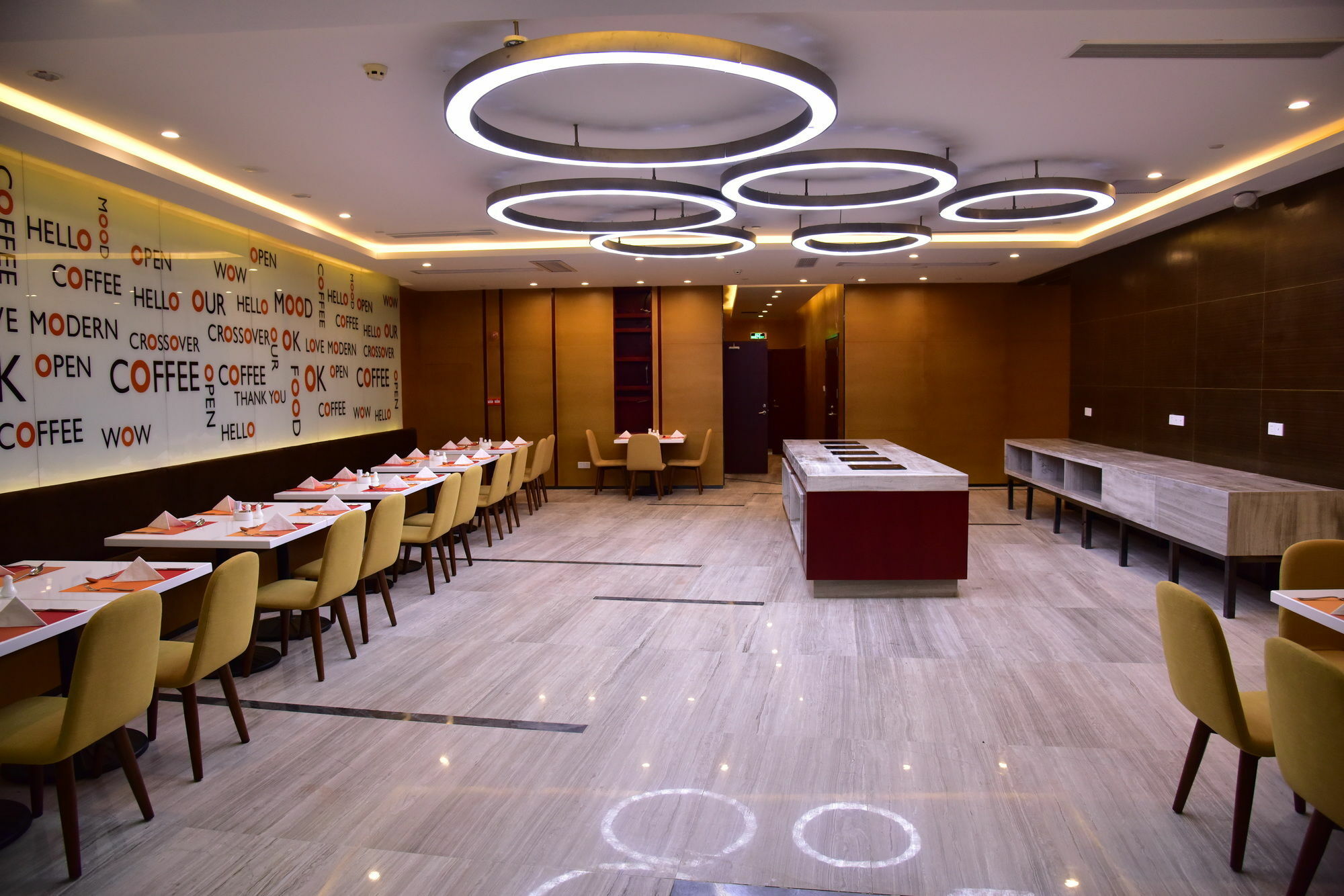 Ausotel Smart Baiyun Airport: Fair Support & Free Shuttle Hotel