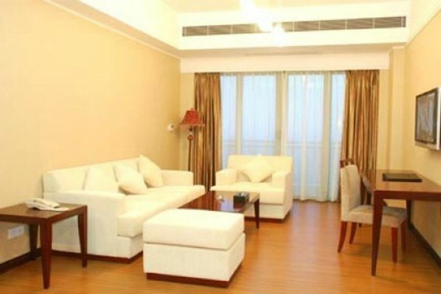 Yinfeng North Station Branch, Huacheng Road Subway Station Branch Aparthotel