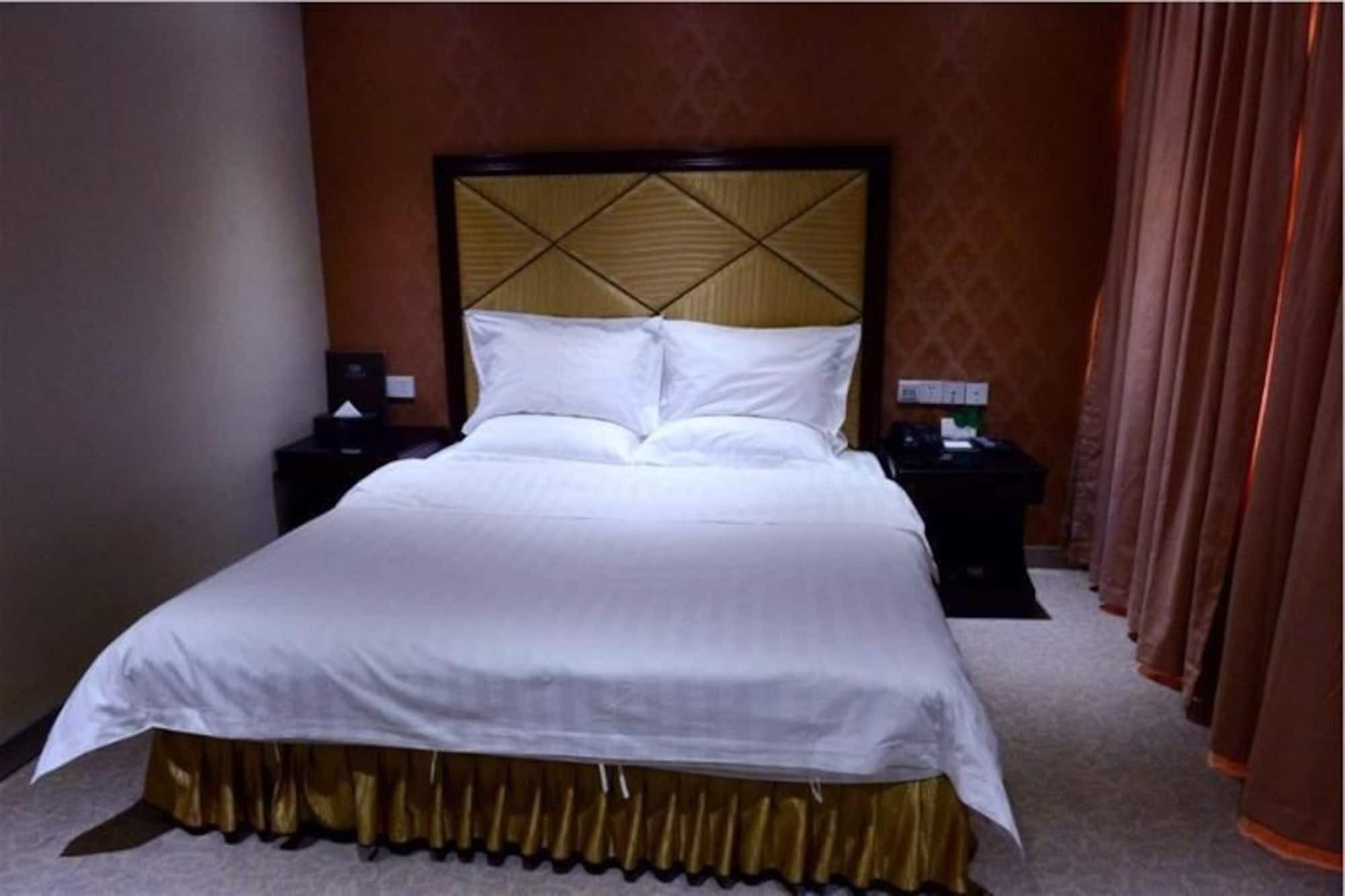 Hotel Xinghe Hotel 3*