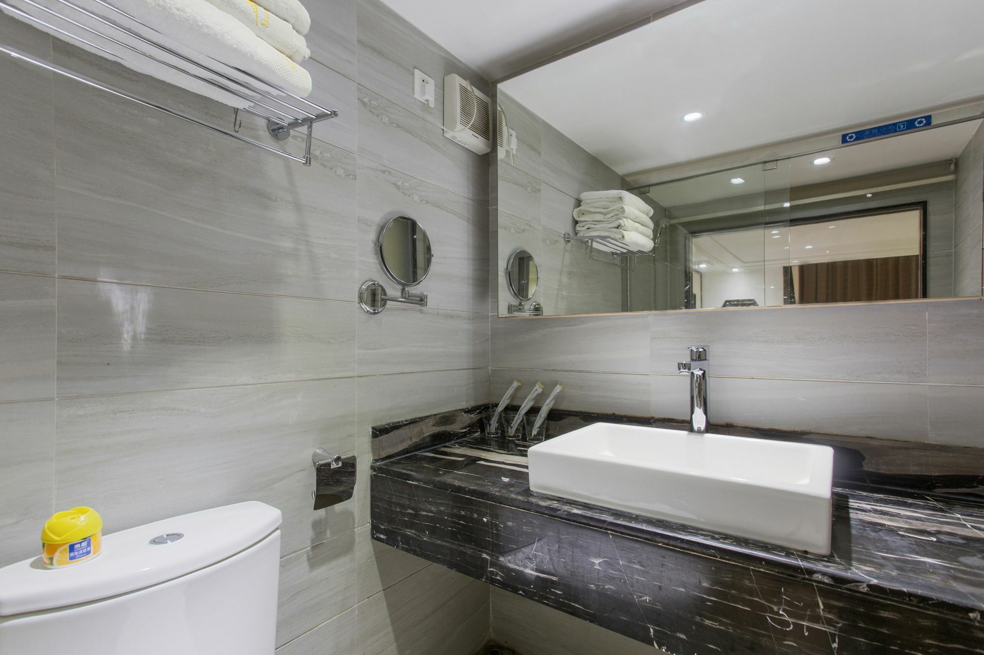 Apartment Zhengtuan Wisdom *