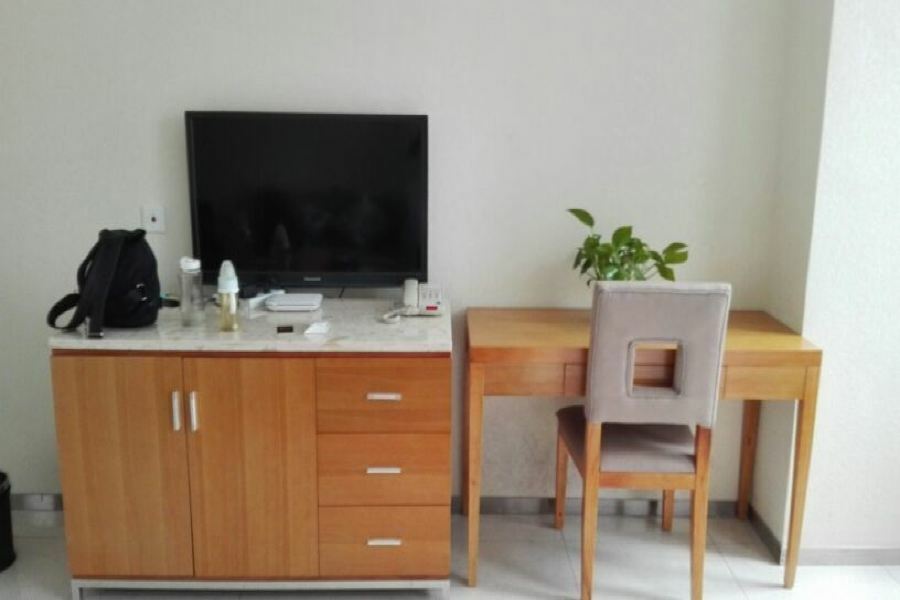 Yujiangyuan Weifudun Hotel 4*