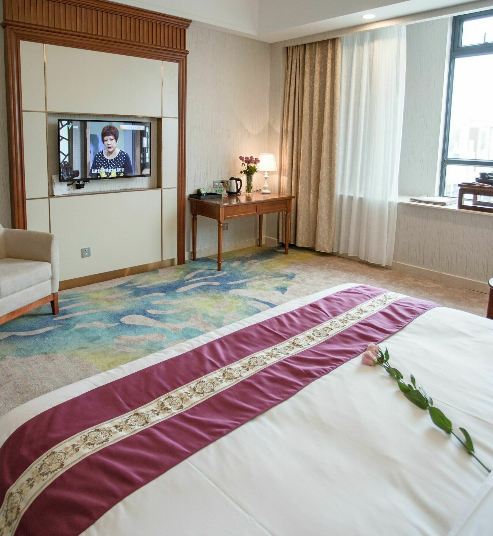 Rong Da Jiu Zhou Hotel 3*