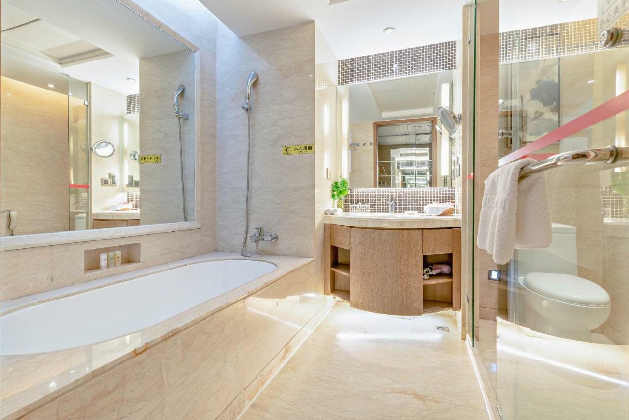 New Century 4* Guangzhou