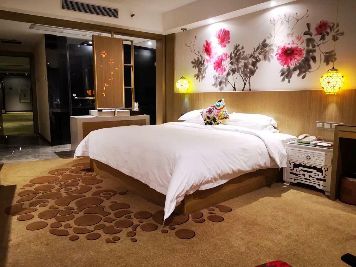 Paco Tuanyida Metro Guangzhou-free Shuttle Bus For Fair Hotel
