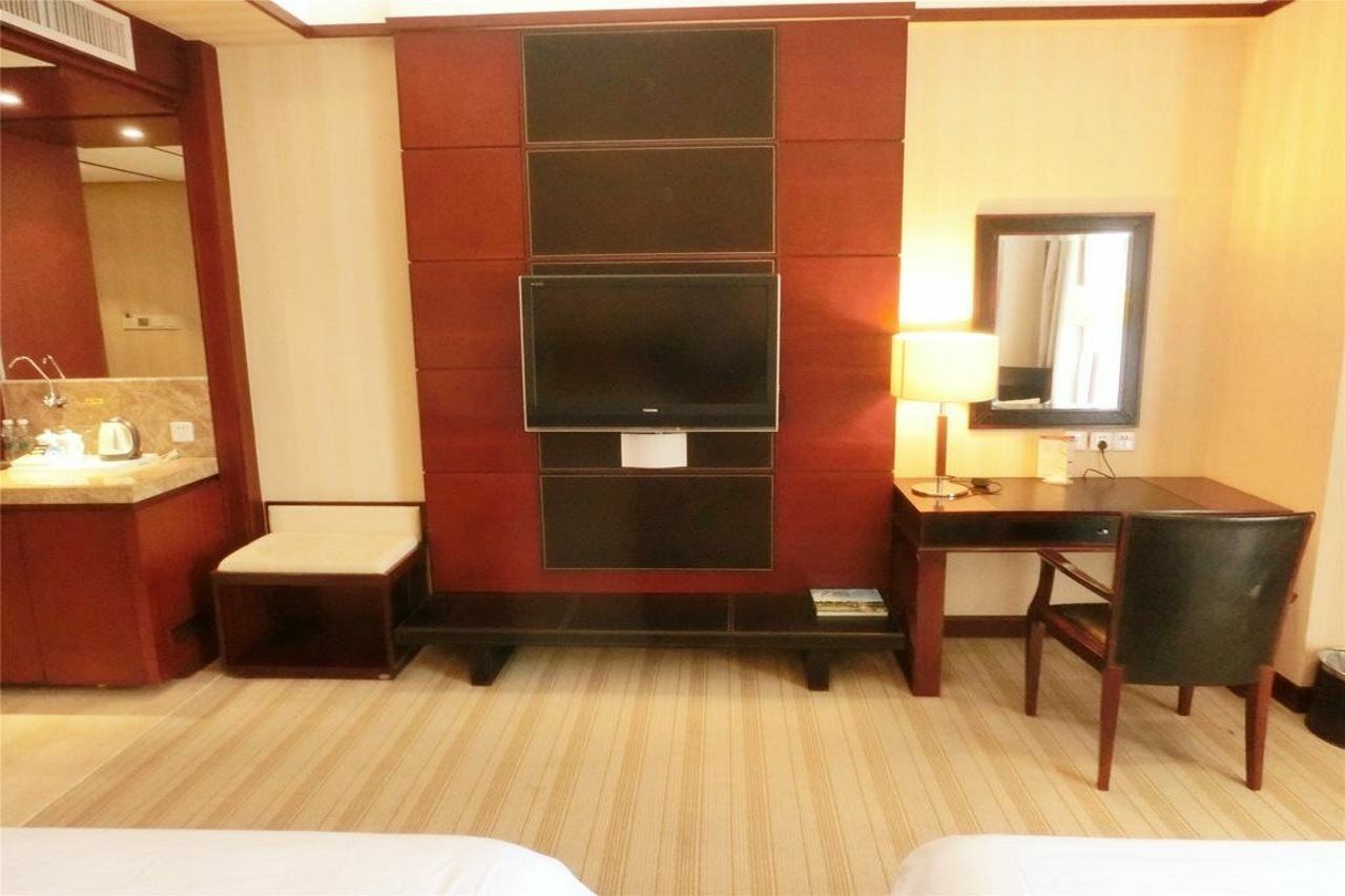 Baiyun International Convention Center 5*