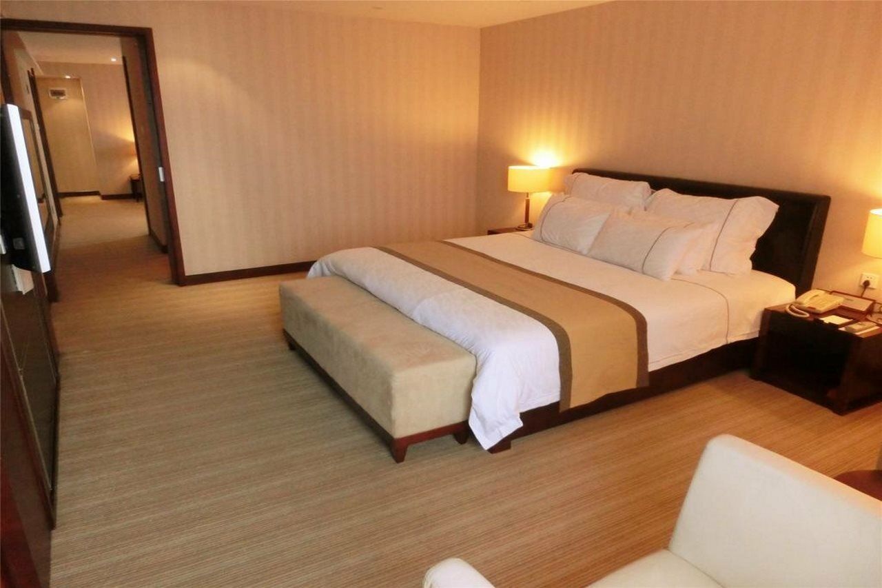 Baiyun International Convention Center 5*